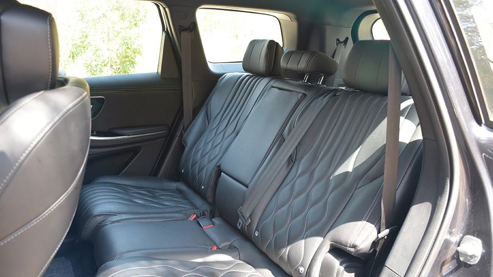 تست و بررسی اکستریم وی ایکس مدیران خودرو (Xtrim VX)